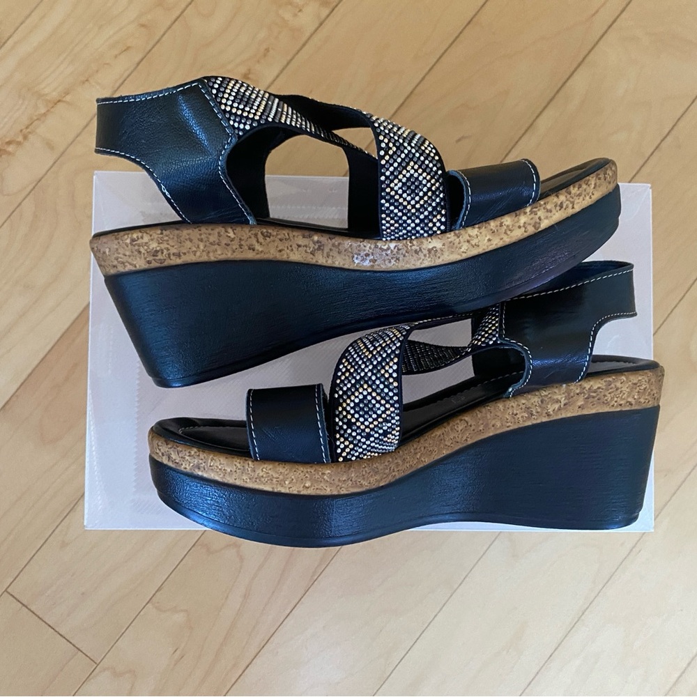 Black Leather Wedge Sandals with Geometric Straps - Picture 2 of 10